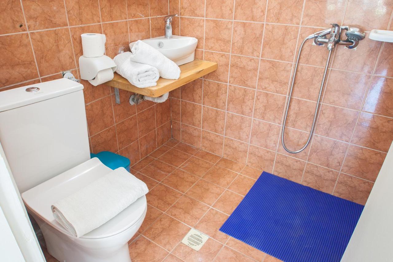 Angelos Studios Vromolimnos Zimmer foto